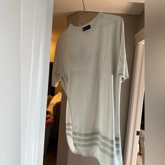 Adidas Women’s Top - Picture 3 of 5